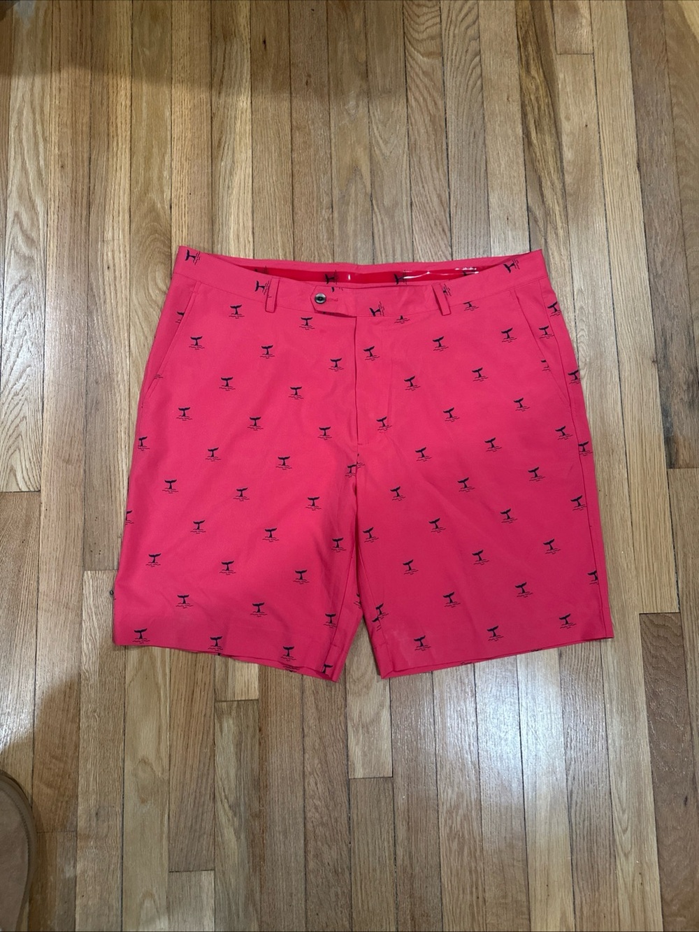 Fairway & Greene Tech Whale Tail Print Golf Shorts Men's Size 40 - Picture 8 of 8